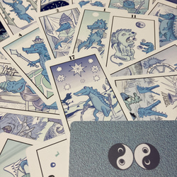 青いワニのタロットカード　BLUE CROCODILE TAROT CARD 1枚目の画像