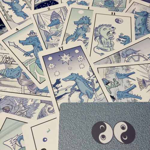 青いワニのタロットカード BLUE CROCODILE TAROT CARD イラスト ペン銀