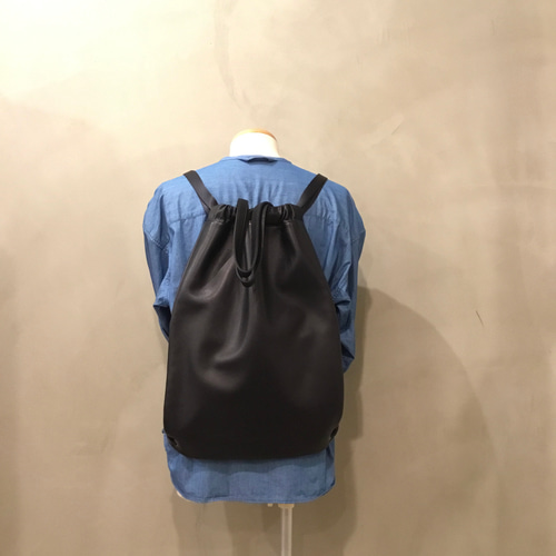 ソフトな牛革。巾着トートリュック Sサイズ。 | -LESS (レス