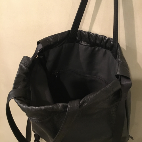 ソフトな牛革。巾着トートリュック Sサイズ。 | -LESS (レス
