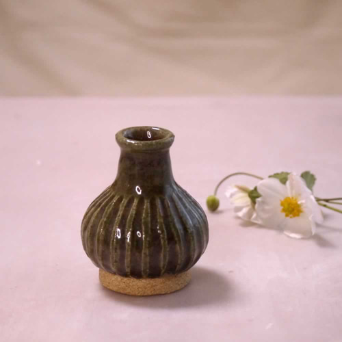 花瓶 黄瀬戸 サイズ高さ約21㎝、口径10㎝（花入 | 大和織部花器
