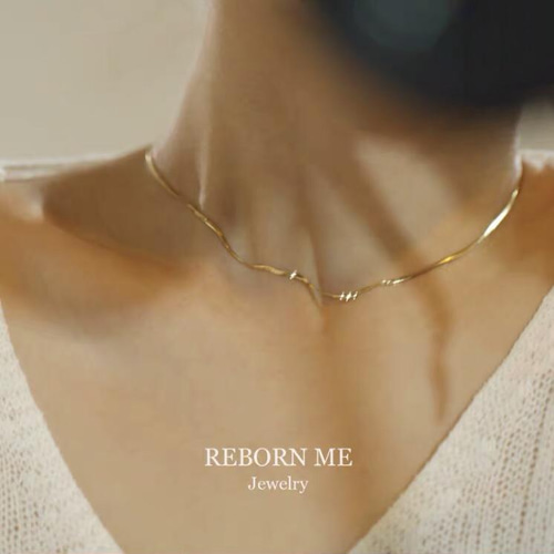 18金レディーススネークフラットチェーン K18 スネーク ネックレスチェーン 0.7mm レディース 女性用 オク