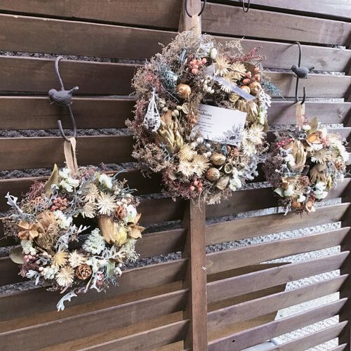 クリスマスリースボタニカルお洒落ナチュラルリース☆落ち着いた色味