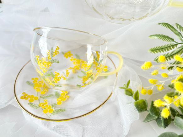 【名入れギフト】ミモザの耐熱ガラスティーポット&ティーカップ・ソーサーのSET 5枚目の画像