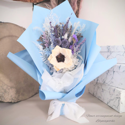 送料無料 立てて飾れる花束～ブルー～ 1枚目の画像