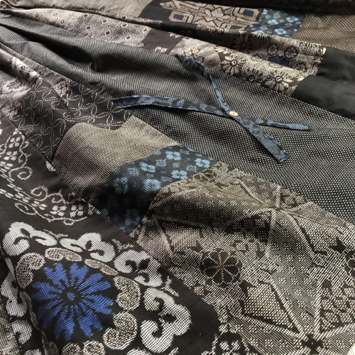 【一点物】大島紬 × 3種龍郷柄入パッチワーク スカート＊裏地シルク＊ポケット付 アンティーク大島紬のパッチワークスカート 13種類の大島紬から お好き