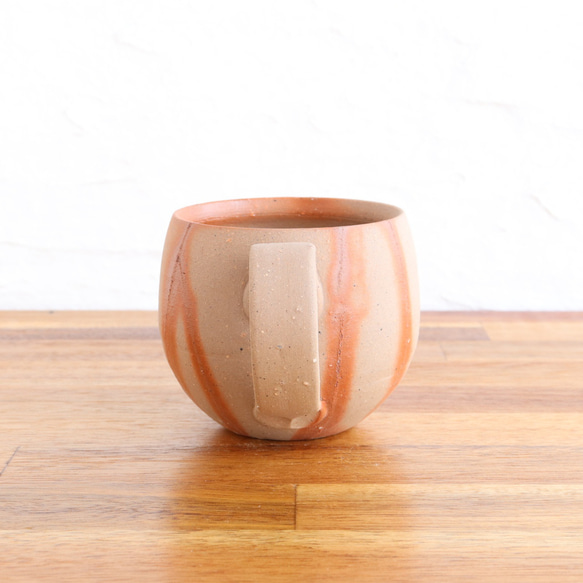 備前焼　丸いコーヒーカップ【緋襷】【B】〈陶器・コーヒーカップ・コップ〉 3枚目の画像