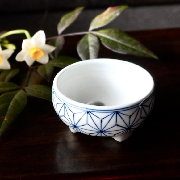 染付麻の葉紋豆植木鉢 口径約7.2cm 高さ約4.0cm 一輪挿し・花瓶・花器