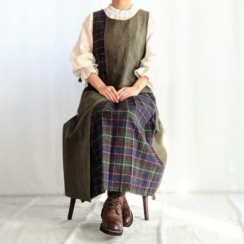 秋冬春の3シーズン、細見え巻きスカート（タックスカート）グリーン