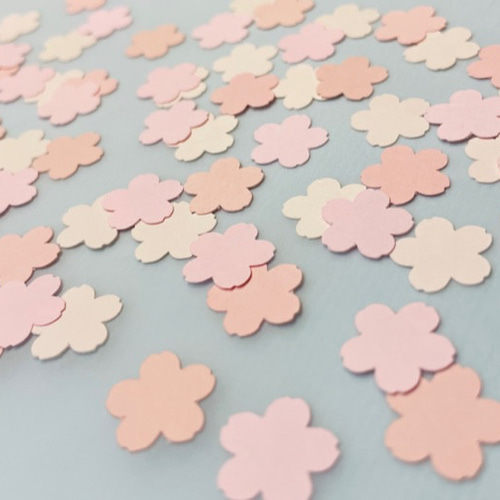 ☆期間限定送料無料☆桜の花びら（桜のみ）フレーク デコパーツ 雑貨