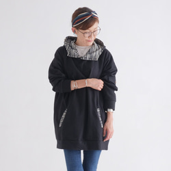 翻新再次上架 x 3 * 露肩高領衫 * 花卉鉤邊連帽衫 * 抓絨內襯 * 套頭衫 * 連帽衫 * 黑色 第7張的照片