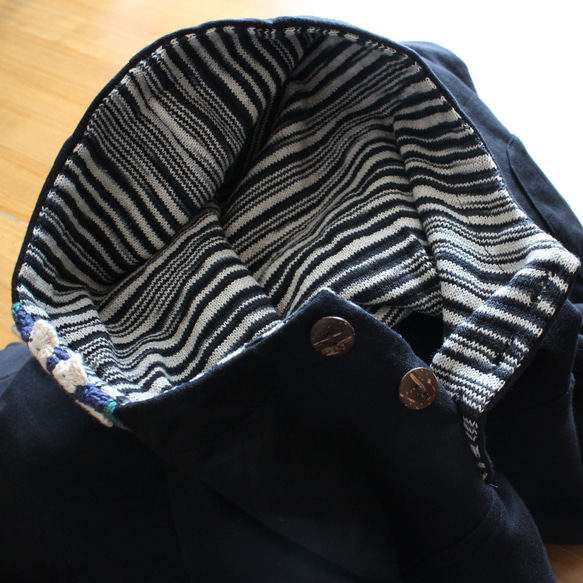 翻新再次上架 x 3 * 露肩高領衫 * 花卉鉤邊連帽衫 * 抓絨內襯 * 套頭衫 * 連帽衫 * 黑色 第11張的照片