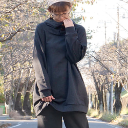 翻新再次上架 x 3 * 露肩高領衫 * 花卉鉤邊連帽衫 * 抓絨內襯 * 套頭衫 * 炭灰色 第7張的照片