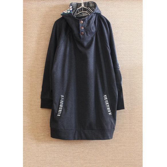 翻新再次上架 x 3 * 露肩高領衫 * 花卉鉤邊連帽衫 * 抓絨內襯 * 套頭衫 * 炭灰色 第8張的照片