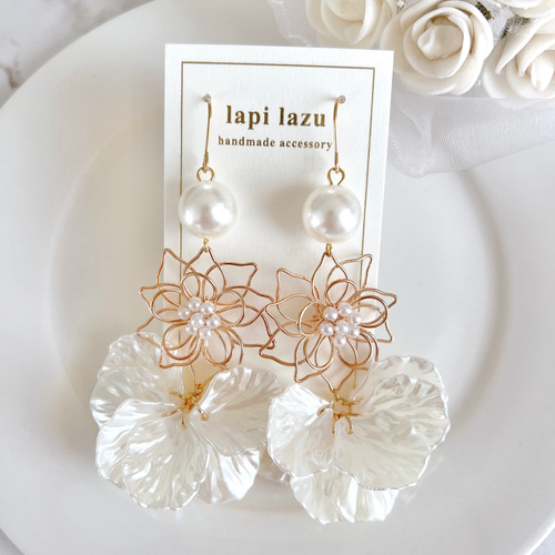 パール ワイヤーフラワー 花びら《ピアス/イヤリング》 ピアス