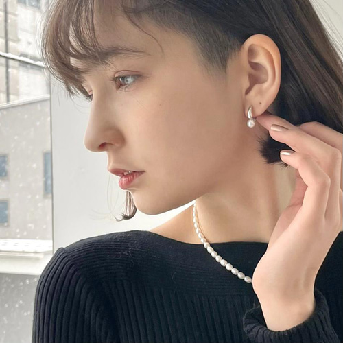 anq.】K10・ホワイトパール フープピアス | KU-CROISSANT 公式