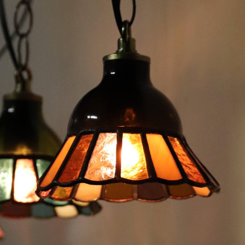 アンバー・琥珀】ステンドグラスミニペンダントライト花型｜吊下げ照明