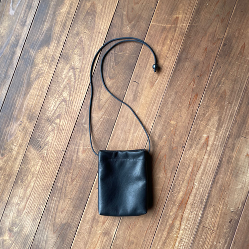 KEESE レザーショルダーバッグ ブラック Mサイズ レディース メンズ