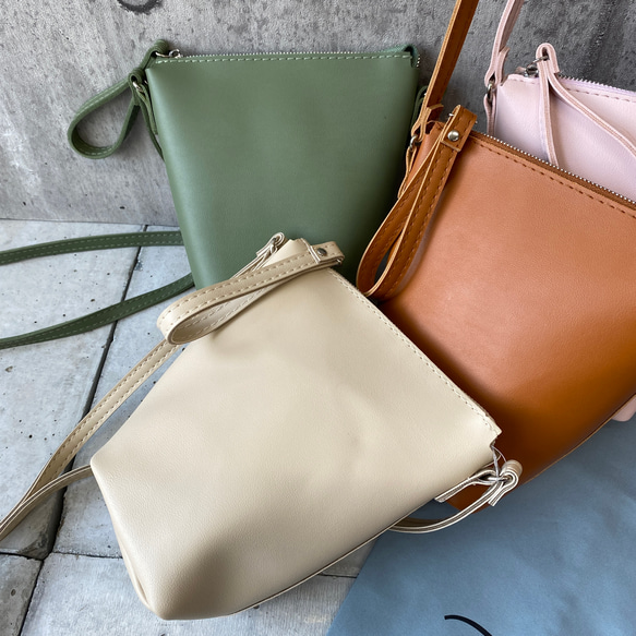 底マチ付きスマホショルダー／スマホ収納 収納アイテム ギフト