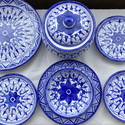 絵皿 26cm 大皿 幾何学模様 マヨリカ焼き イタリア陶器 青いお皿 絵皿 26cm 大皿 幾何学模様 マヨリカ焼き イタリア陶器 青いお皿