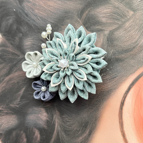 受注制作】2和装髪飾り 水色つまみ細工 小枝アクセサリー 青 水色