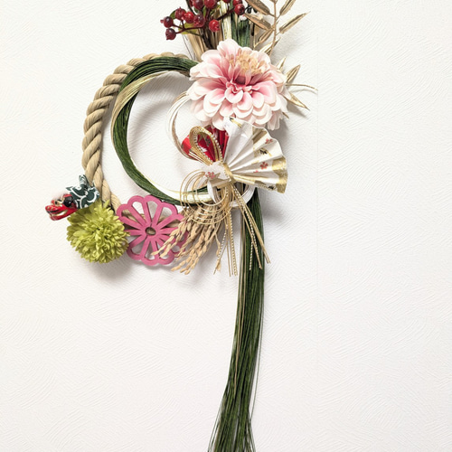 豪華なお正月飾り50cm しめ縄 水引 ダリア 獅子舞 羽子板はね