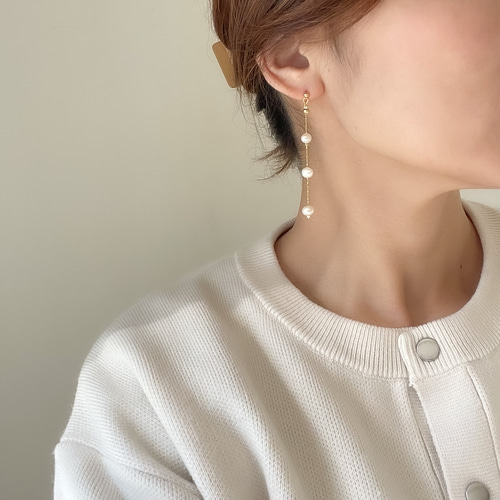 3連 淡水パール パール ゴールドチェーン ロングピアス/イヤリング