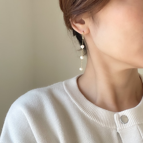 3連 淡水パール パール ゴールドチェーン ロングピアス/イヤリング