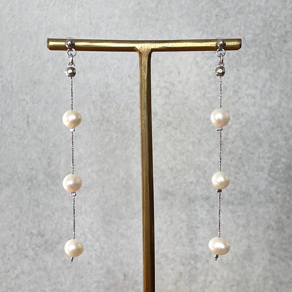 #351 淡水パール　5連  チェーン　ピアス/イヤリング変更可能　ハンドメイド 華奢チェーンの淡水パールロングピアス（イヤリング変更可能