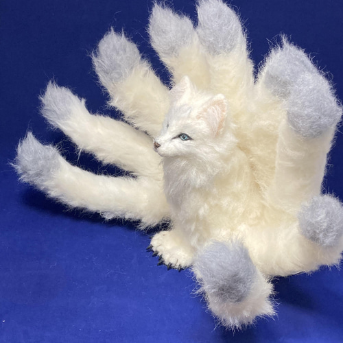miaの羊毛フェルト屋さん 受注商品 白 九尾狐 羊毛フェルト 展示