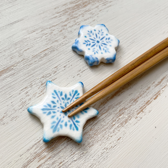 専用　NO.483 箸置き2点セット レジン 雪の結晶(蓄光) NO.483 箸置き2点セット レジン 雪の結晶(蓄光) - メルカリ