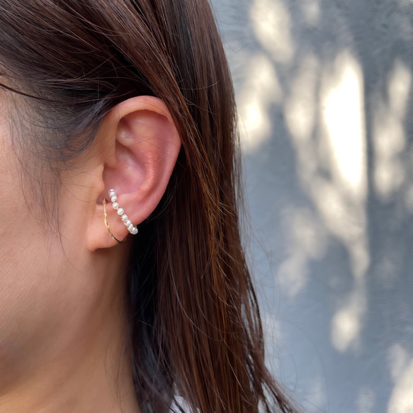 ｛イヤーカフ｝ 14kgf/pearl 2line ear cuff(片耳） 5枚目の画像