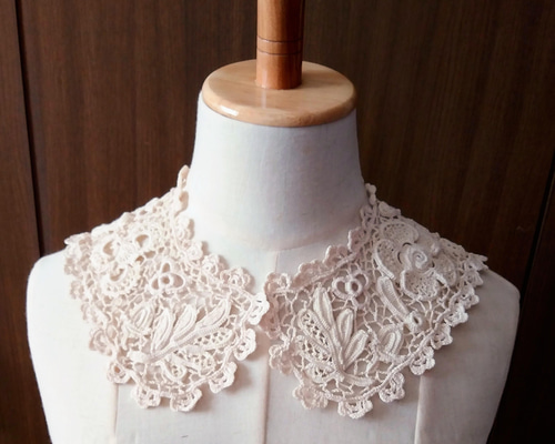 どんぐりのアイリッシュクロッシェレースつけ襟 その他ファッション 白