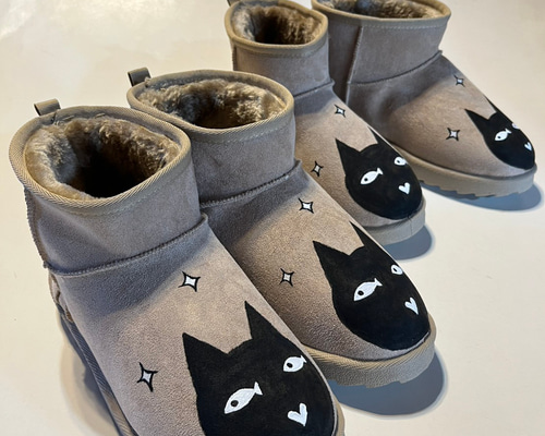 ネコ柄 レディースムートン ショート丈ブーツ【22.0～25.5cm対応