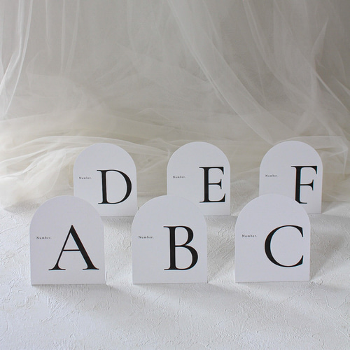 アーチ型テーブルナンバー｜アーチ型＊自立するハガキサイズ @100 席次