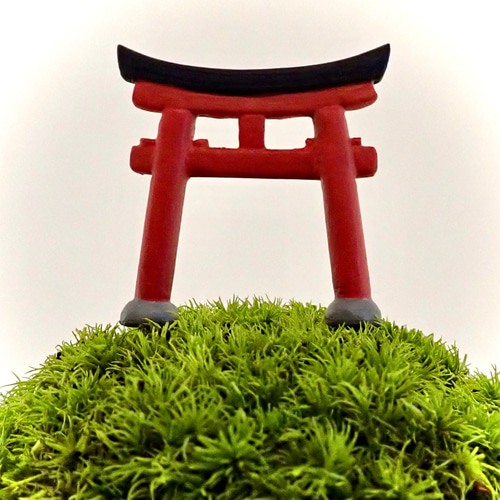 苔テラリウム　鳥居　ウッドベース大サイズ 苔テラリウム用フィギュア『鳥居』（朱塗り）Lサイズ その他置物