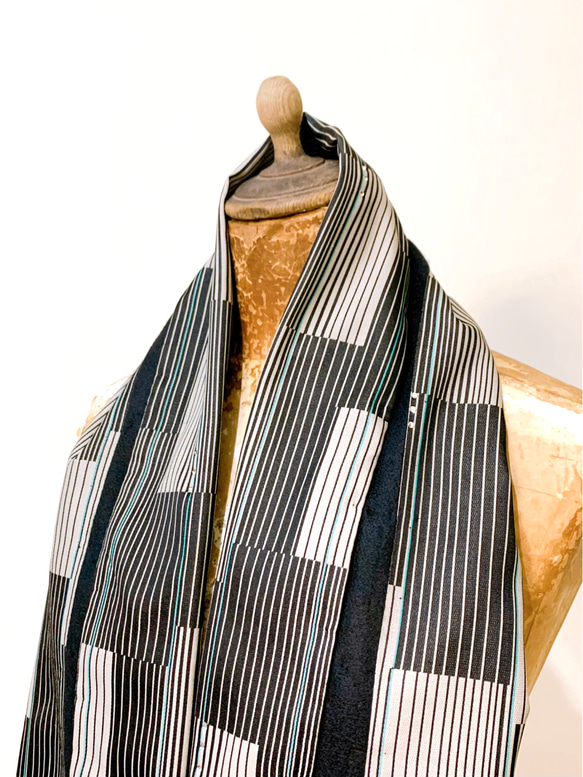 スカーフNo.298*想你的夜晚*日本古董布復古黑灰色幾何格子漸層城市夜色圍巾 披肩 第10張的照片