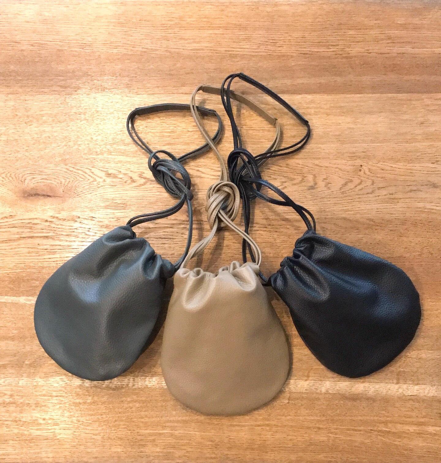 美品 BAGJACK レザーポシェット 巾着 レザーキンチャクポシェット ショルダーバッグ （ショルダー