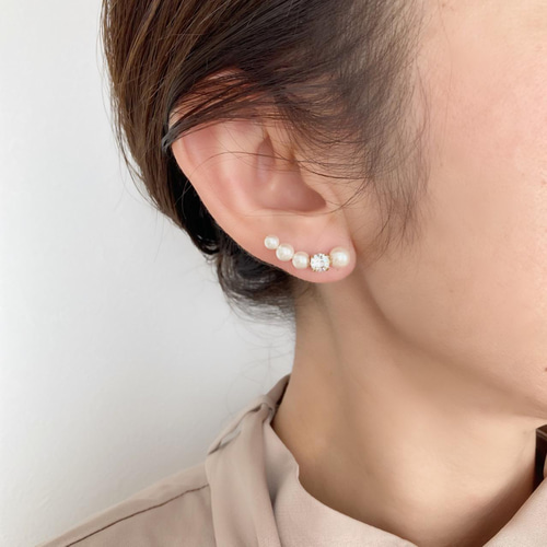 5連パール×ビジュー カーブピアス/イヤリング ピアス（スタッド・一粒