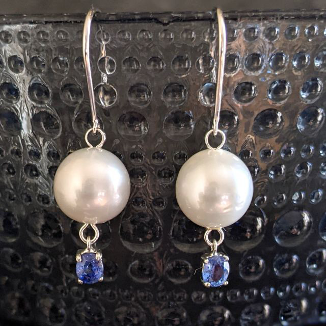 白蝶真珠サファイアピアス / K14WG WhiteSouthSeaPearl × Sapphire Earrings
