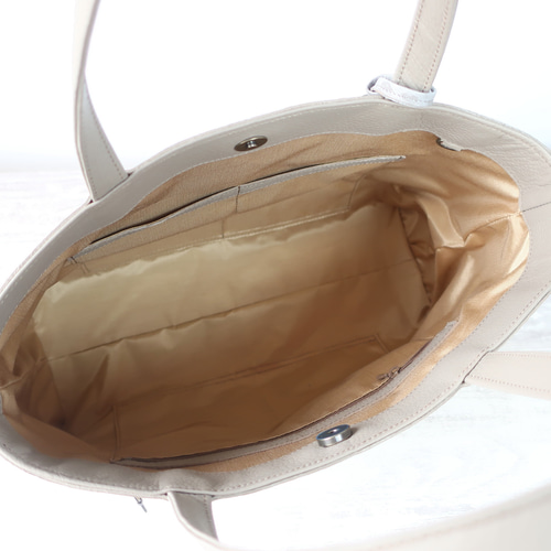 よこ長トートbag☆彡ライトグレー×グレー（クロコダイル型押しレザー