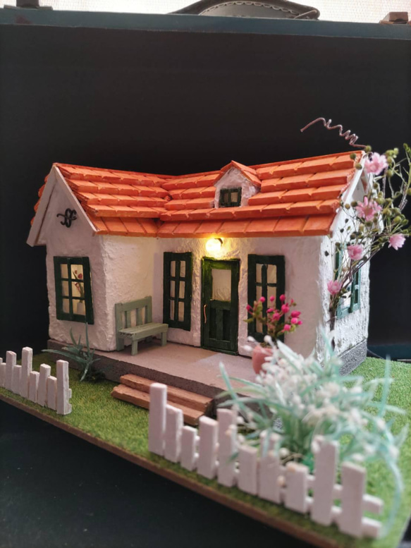 ミニチュアハウス ドールハウス　アンティーク風　　間接照明 ミニチュアハウス ドールハウス アンティーク風 間接照明