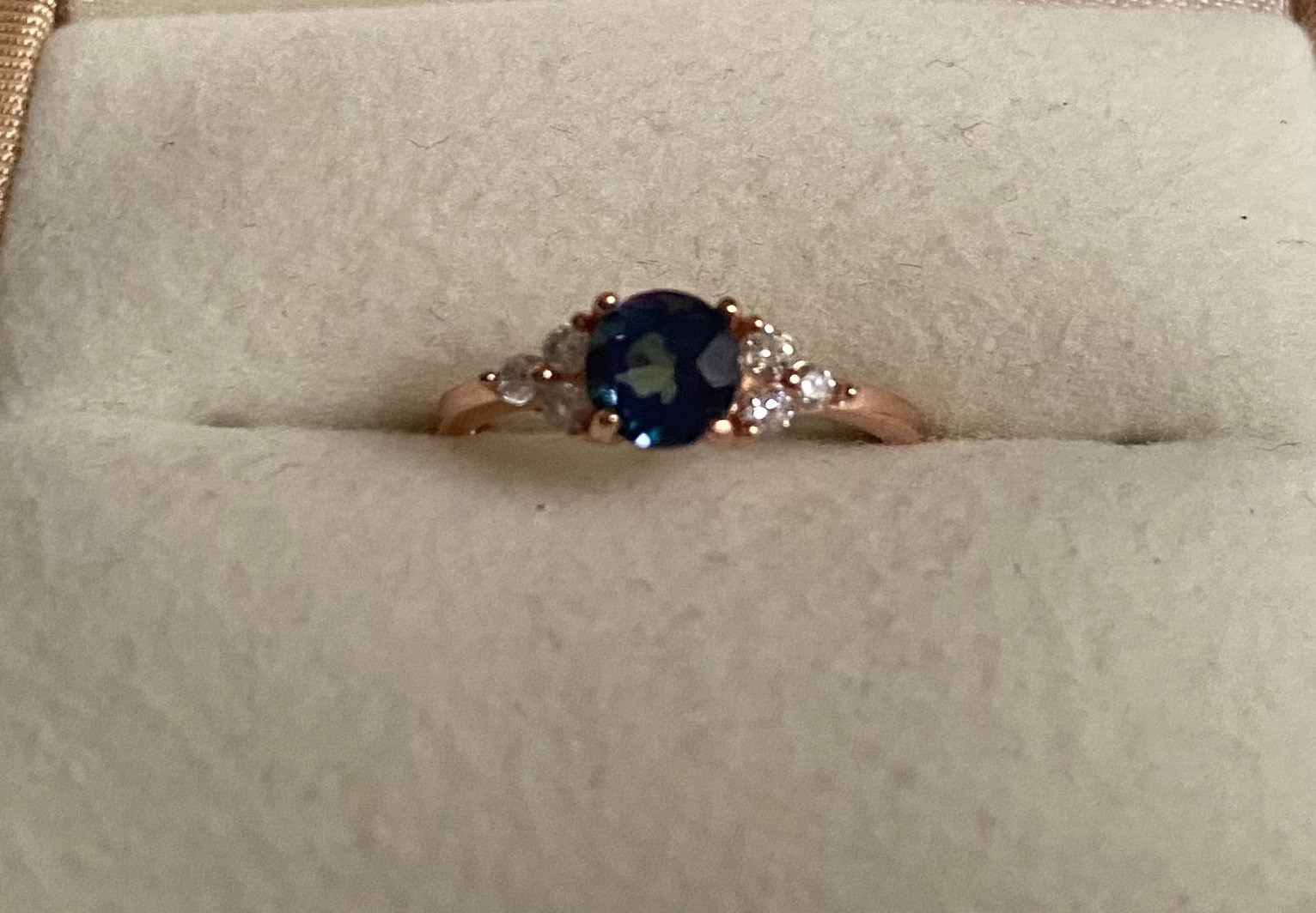 リング空枠　トリニティ　ラウンド6  ゴールド