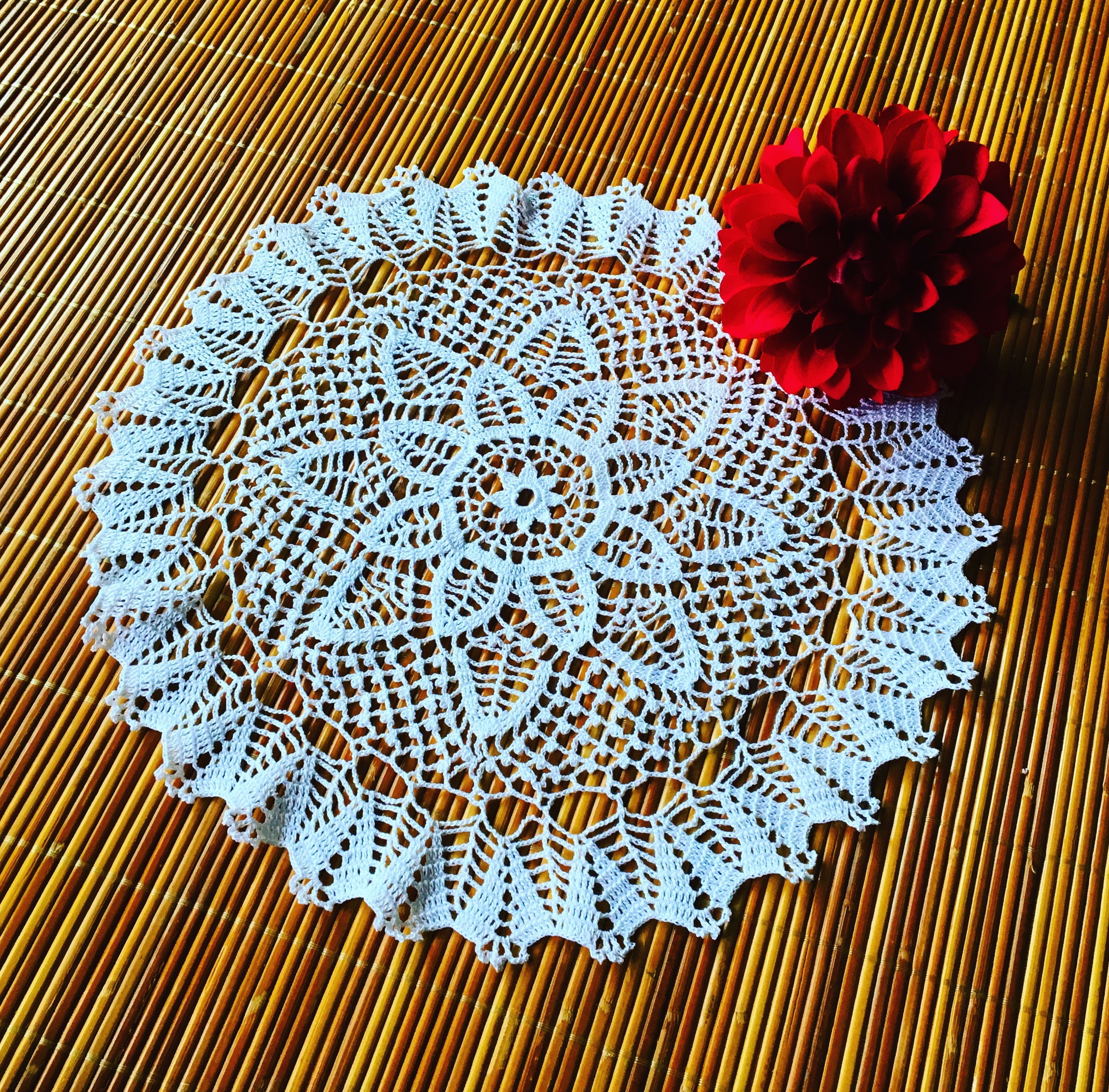 レース編みドイリー　　momo様 レース編みドイリー/かぎ針編みの編み方【日本語版】56. - YouTube