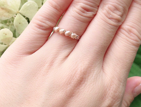 送料無料14KGFゴールド淡水パールワイヤーリング✨ゴールドパール