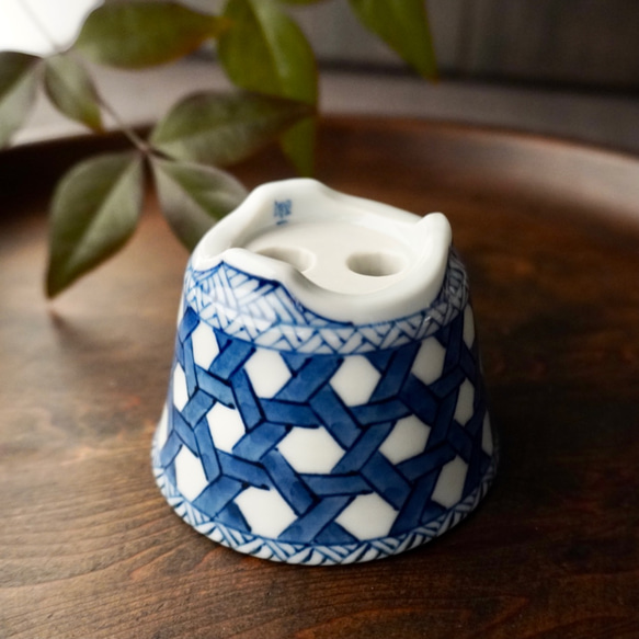 染付籠網代六つ目紋植木鉢　口径約7.3cm　高さ約5.3cm 人気・おすすめ｜使いやすい・旅行におすすめ 品質保証 全国発送 正規品・日本国内発送・安心保証付き