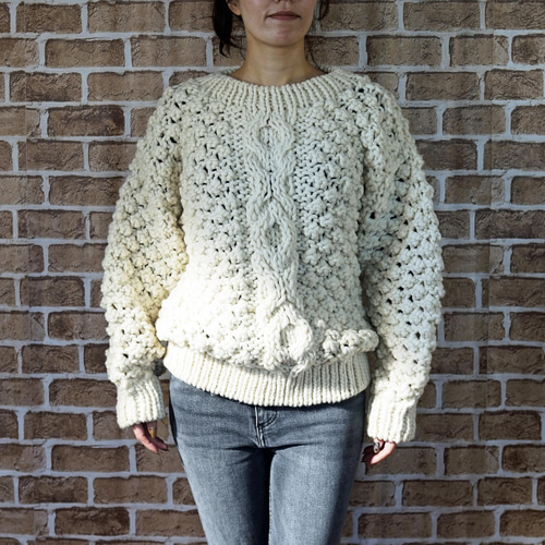 完売】ローゲージウール・ひよこ豆編みケーブルニット（N-380082-白