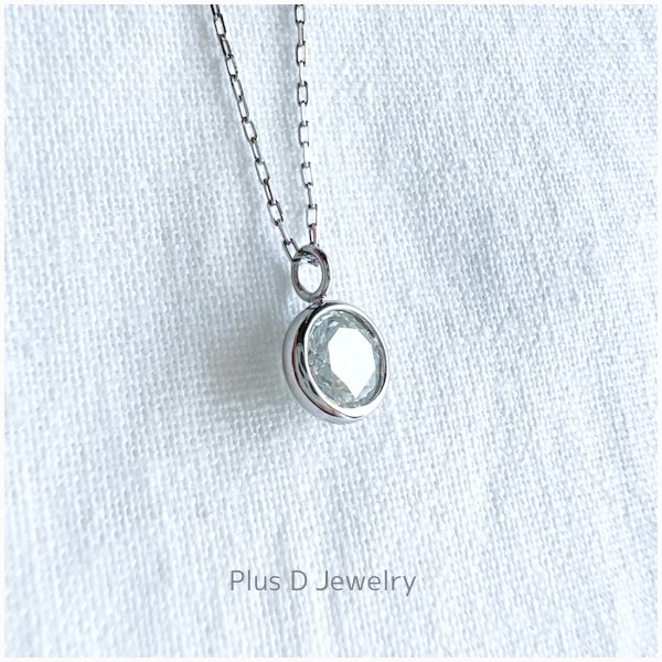 PD-030 Pt900 ダイヤモンドペンダント 0.621ct
