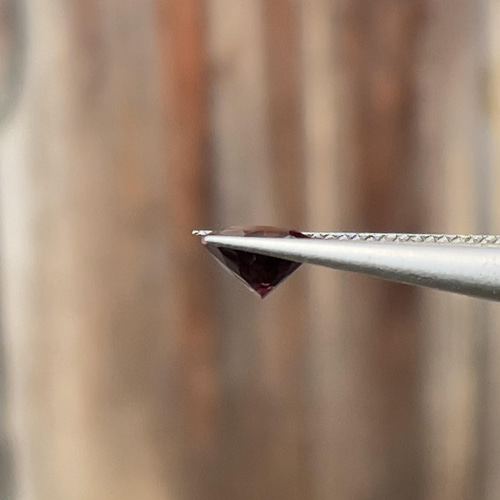 スピネルルース ピンクがかったダークパープルスピネル 1.05