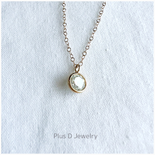 PD-056 K18YG ダイヤモンドペンダント 0.832ct ネックレス・ペンダント 